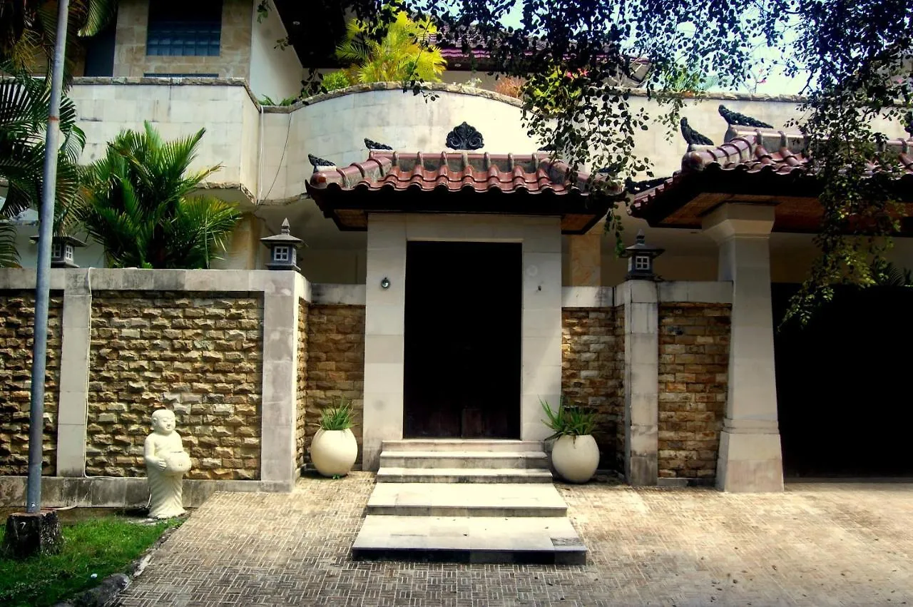 Guest house Villa Tentram Puri Gading Jimbaran